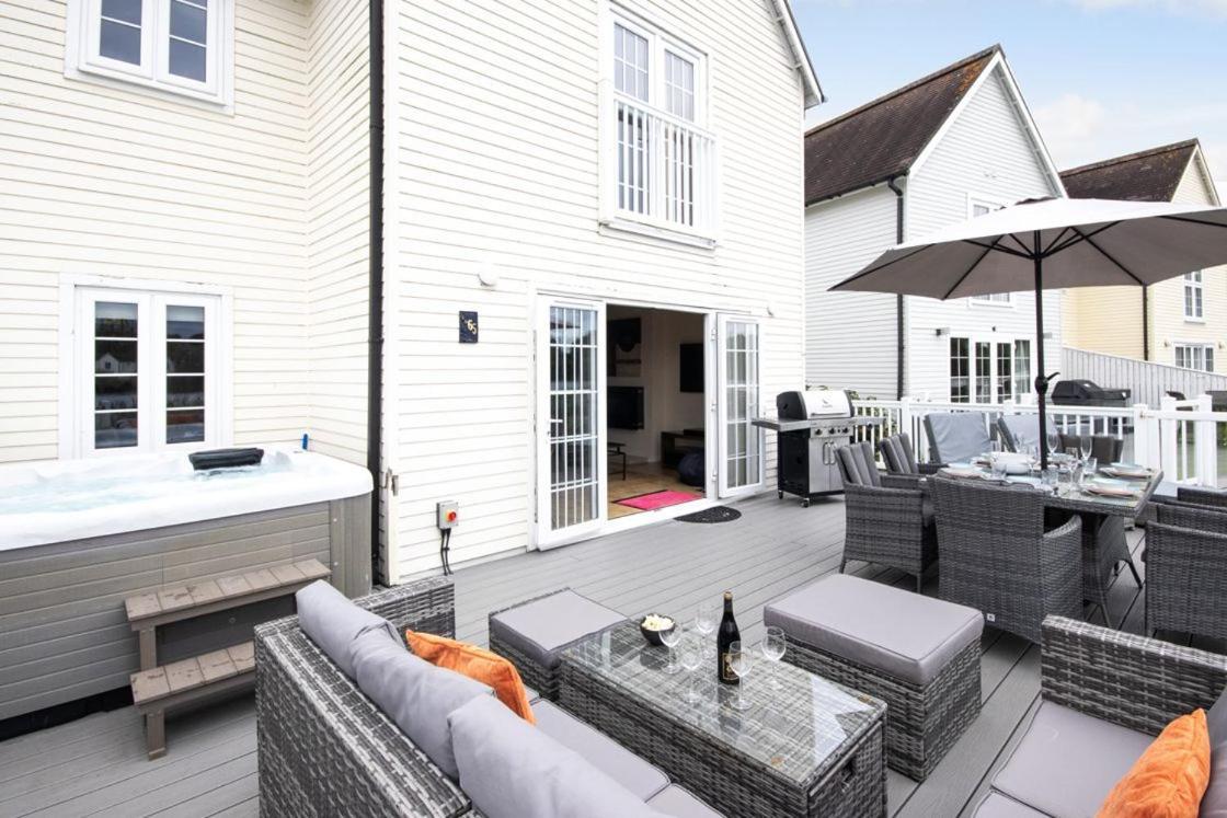 Windrush Lake 65, Sunset Lodge - P South Cerney Esterno foto