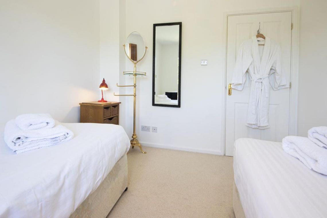 Windrush Lake 65, Sunset Lodge - P South Cerney Esterno foto