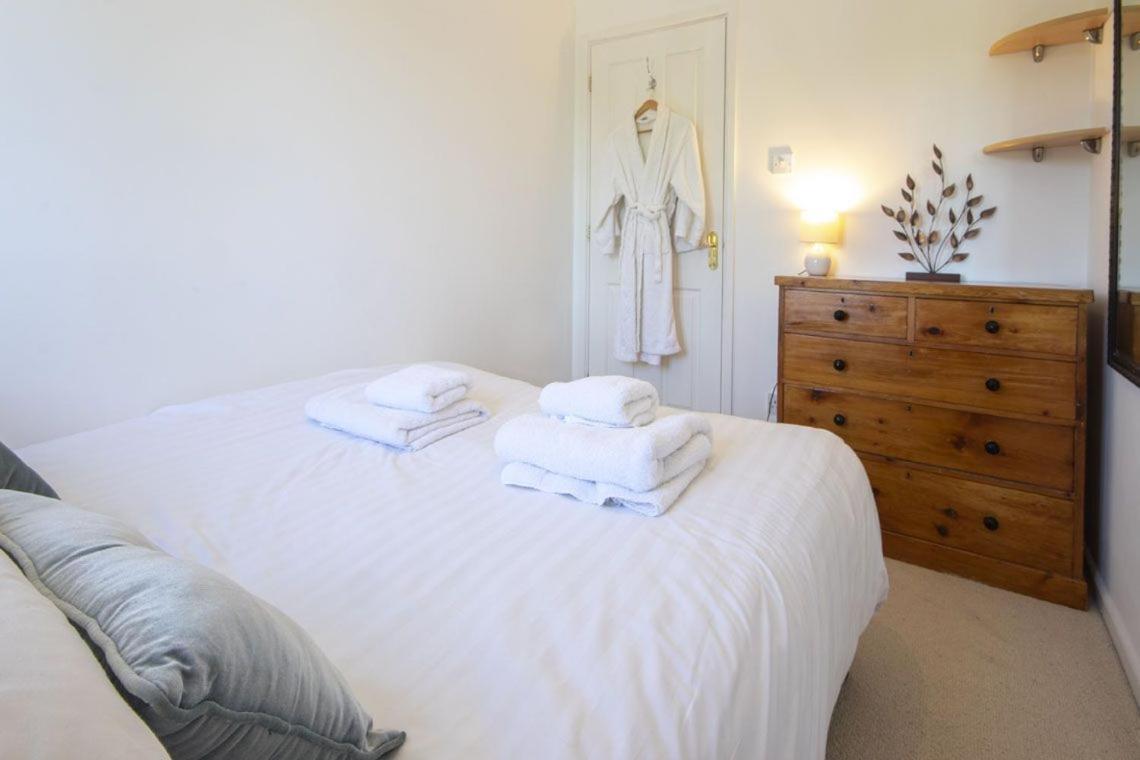 Windrush Lake 65, Sunset Lodge - P South Cerney Esterno foto